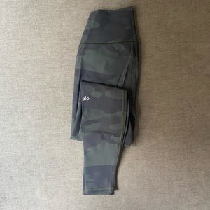 Alo Leggings
